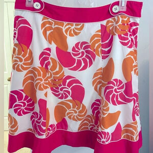 LL Bean 12 woman’s shell 🐚 print skirt Fully lined big button accents on waist